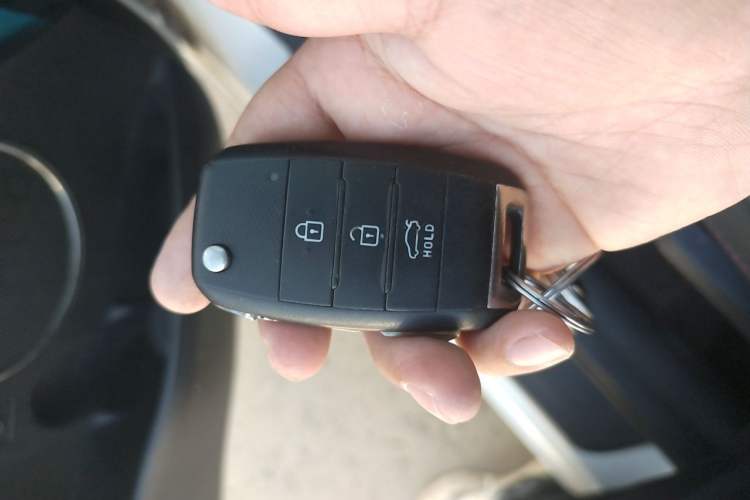 Used Kia K3 2013 1.6L Manual GLS Vehicle Key