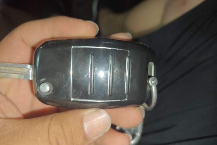 Used Kia K3 2013 1.6L Manual GLS Vehicle Key