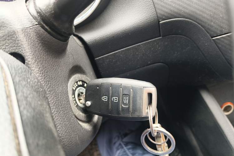 Used Kia K3 2013 1.6L Manual GL Vehicle Key