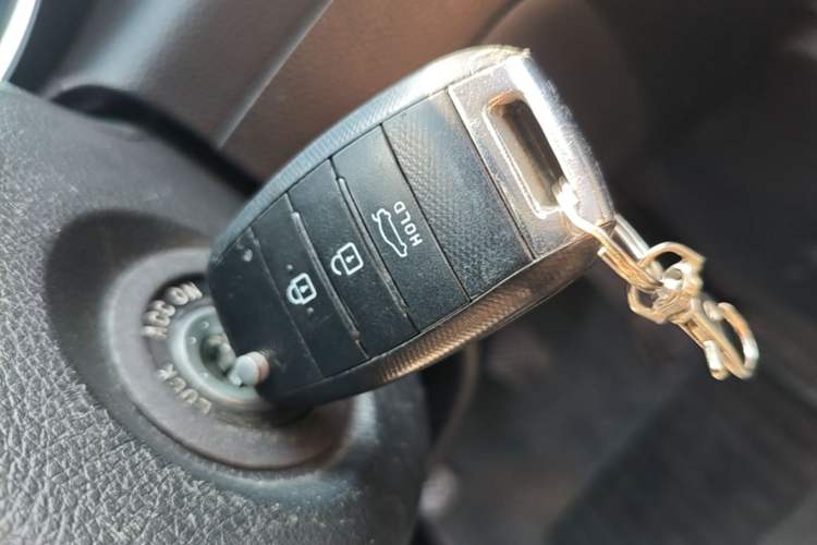 Used Kia K3 2013 1.6L Manual GLS Vehicle Key