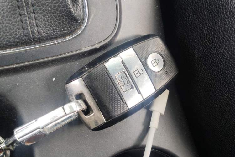 Used Kia K3 2013 1.6L Automatic GLS Vehicle Key