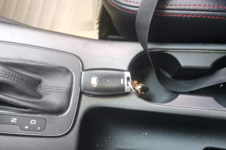 Used Kia K3 2013 1.6L Automatic GLS Vehicle Key