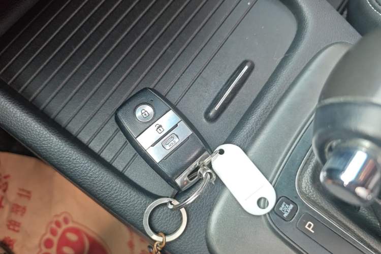 Used Kia K3 2013 1.6L Automatic GLS Vehicle Key