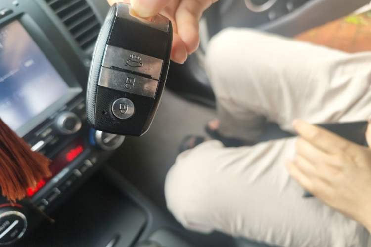 Used Kia K3 2013 1.6L Automatic DLX Vehicle Key