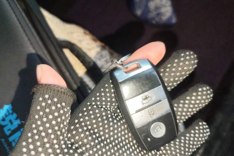 Used Kia K3 2013 1.6L Automatic GLS Vehicle Key