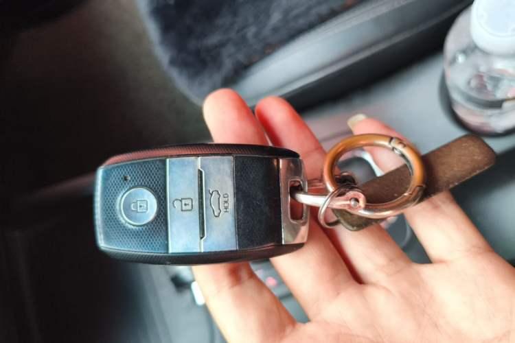 Used Kia K3 2013 1.6L Automatic DLX Vehicle Key