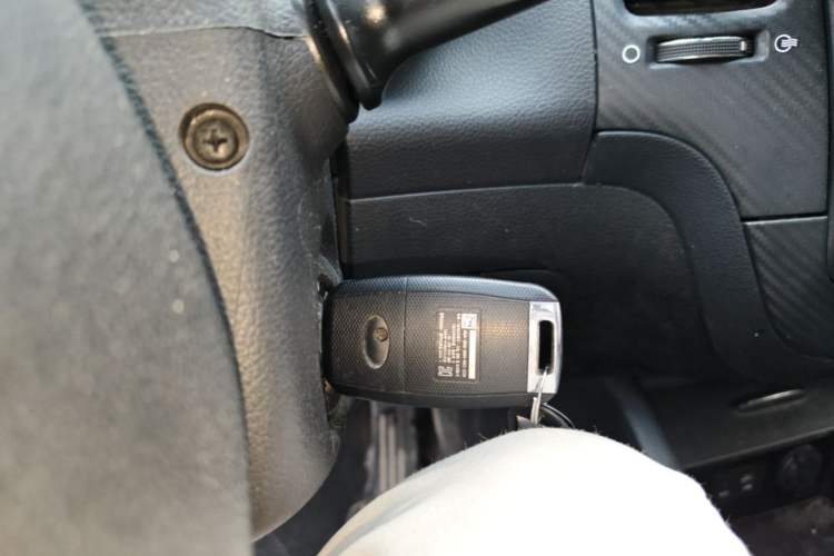 Used Kia K3 2013 1.6L Manual GLS Vehicle Key
