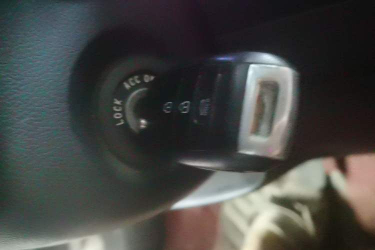 Used Kia K3 2013 1.6L Manual GLS Vehicle Key