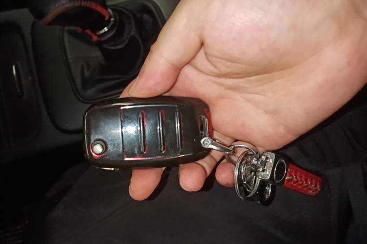 Used Kia K3 2013 1.6L Manual GLS Vehicle Key
