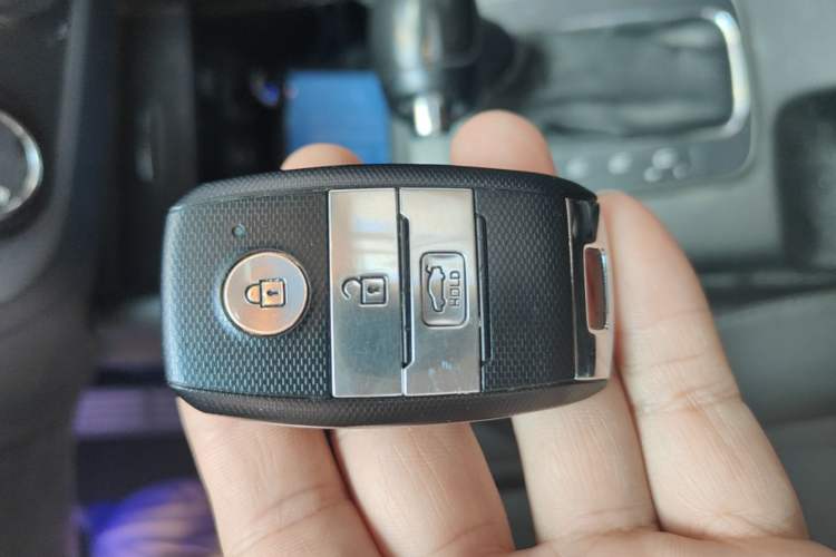 Used Kia K3 2013 1.6L Automatic GLS Vehicle Key