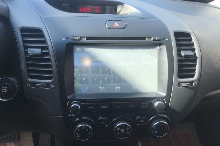 Used Kia K3 2015 1.6L Automatic GLS Audio And AC Panel
