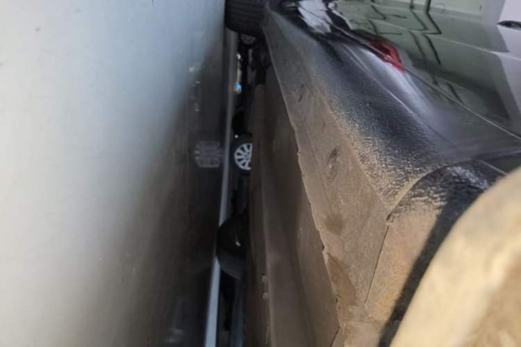 Used Kia K3 2015 1.6L Automatic GLS Chassis Front Right