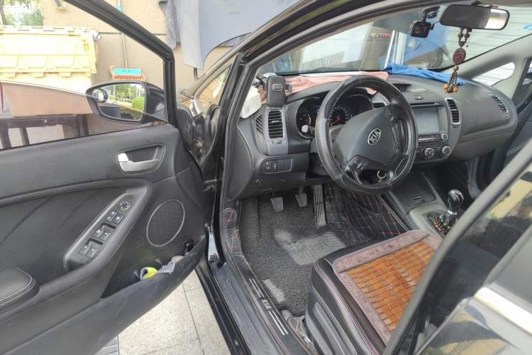 Used Kia K3 2015 1.6L Manual GLS Driver Seat