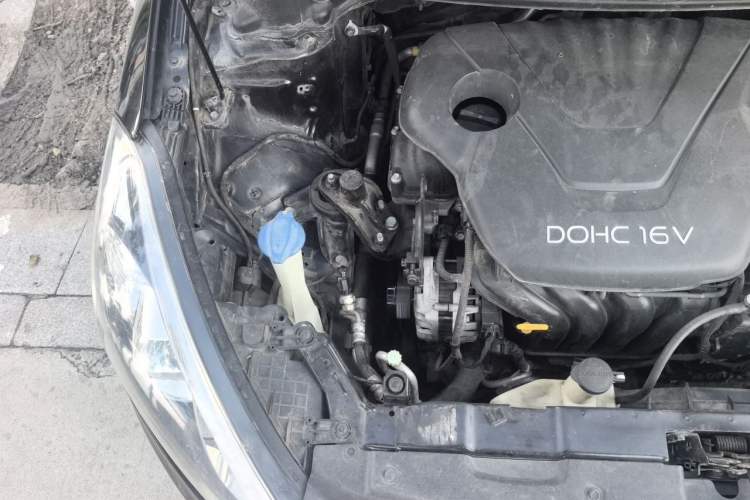 Used Kia K3 2015 1.6L Manual GLS Engine Bay Right