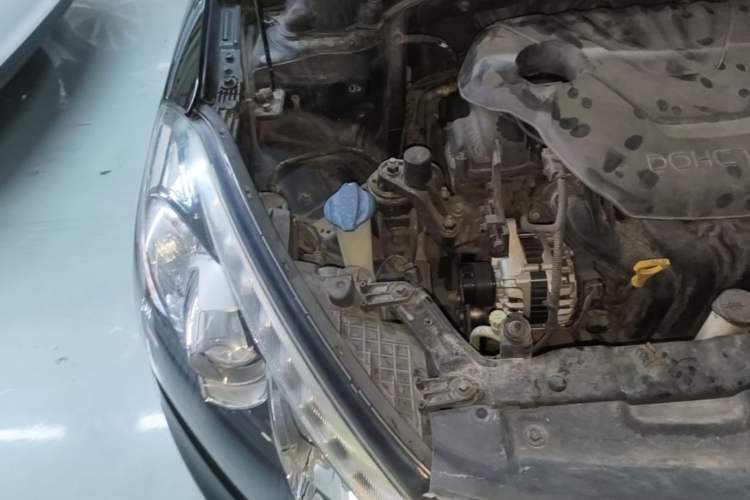 Used Kia K3 2015 1.6L Automatic GLS Engine Bay Right
