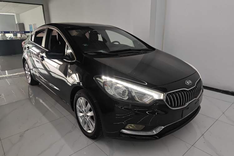 Used Kia K3 2015 1.6L Automatic GL Front Right 45 Deg