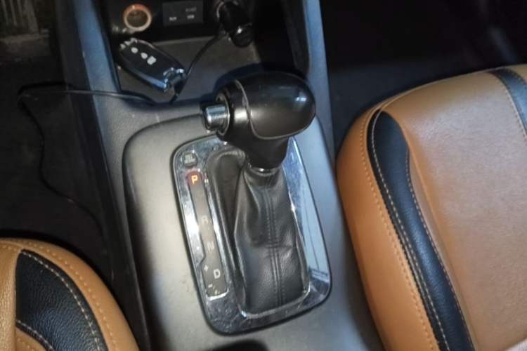 Used Kia K3 2015 1.6L Automatic GLS Gear Lever
