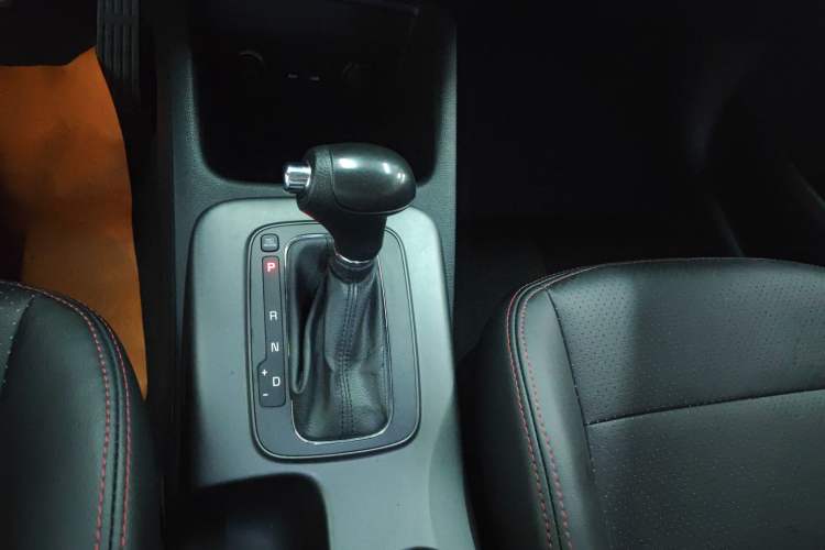 Used Kia K3 2015 1.6L Automatic GL Gear Lever