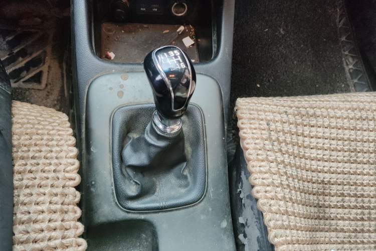 Used Kia K3 2015 1.6L Manual GLS Gear Lever