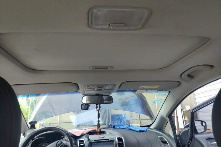 Used Kia K3 2015 1.6L Manual GLS Headliner