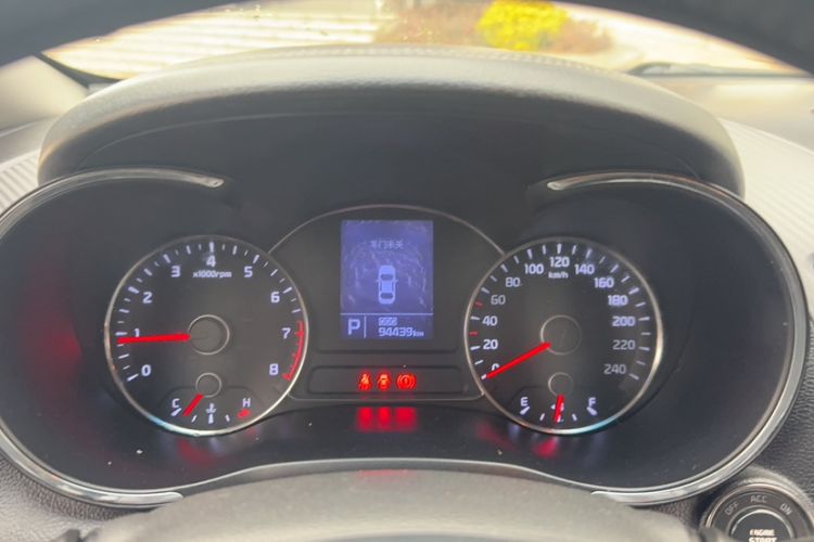 Used Kia K3 2015 1.6L Automatic GLS Odometer Close Up