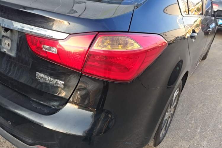 Used Kia K3 2015 1.6L Automatic GLS Right Rear Taillight