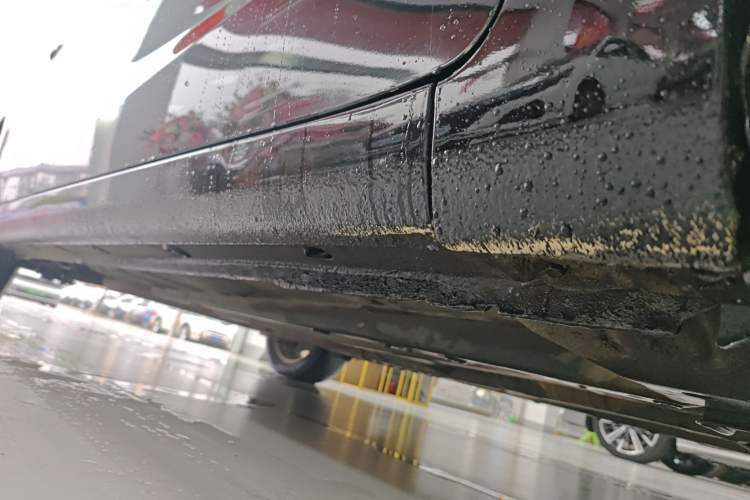 Used Kia K3 2015 1.6L Automatic GLS Right Side Sill