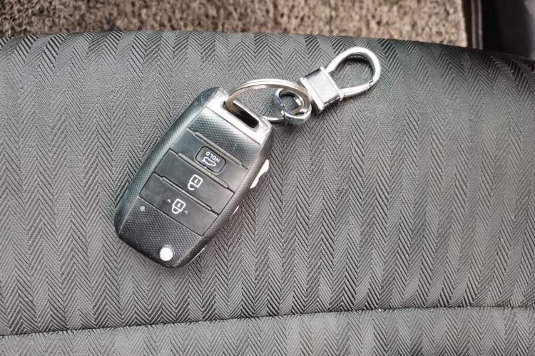 Used Kia K3 2015 1.6L Manual GL Vehicle Key