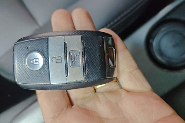 Used Kia K3 2015 1.6L Automatic GLS Vehicle Key