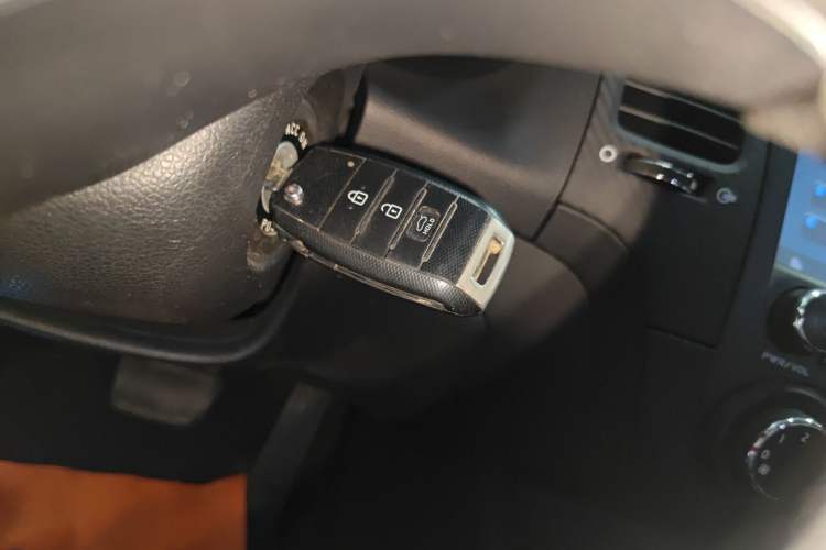 Used Kia K3 2015 1.6L Automatic GL Vehicle Key