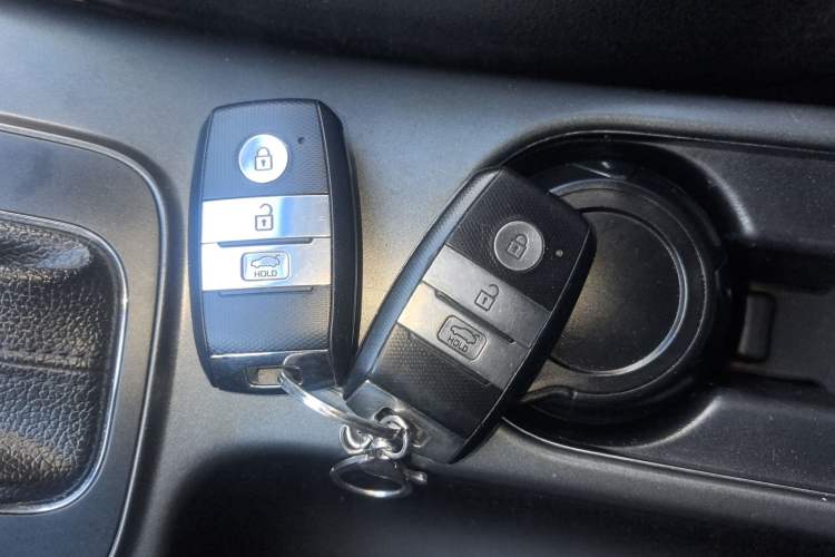 Used Kia K3 2015 1.6L Automatic GLS Vehicle Key