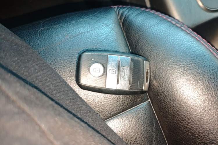 Used Kia K3 2015 1.6L Automatic GLS Vehicle Key
