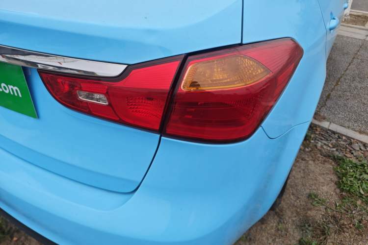 Used Kia K3 2015 1.6L Automatic GL Right Rear Taillight