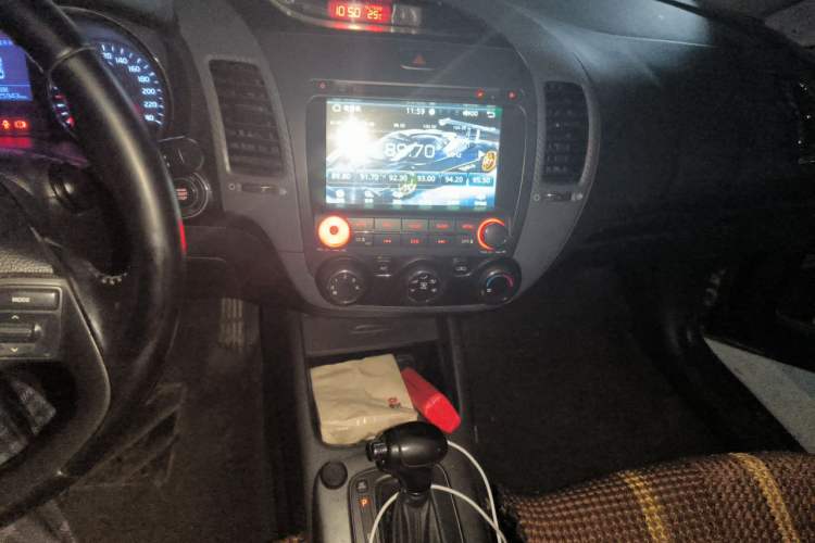 Used Kia K3 2015 1.6L Automatic GLS Audio And AC Panel