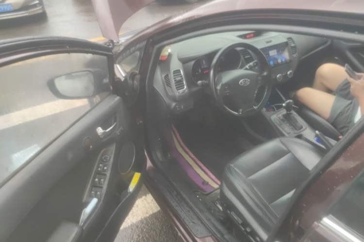 Used Kia K3 2015 1.6L Automatic GLS Driver Seat