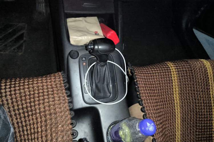 Used Kia K3 2015 1.6L Automatic GLS Gear Lever