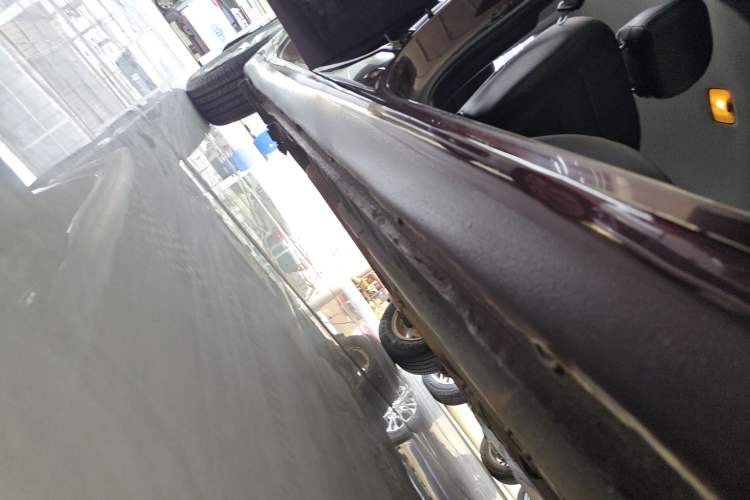 Used Kia K3 2015 1.6L Manual GL Right Side Sill
