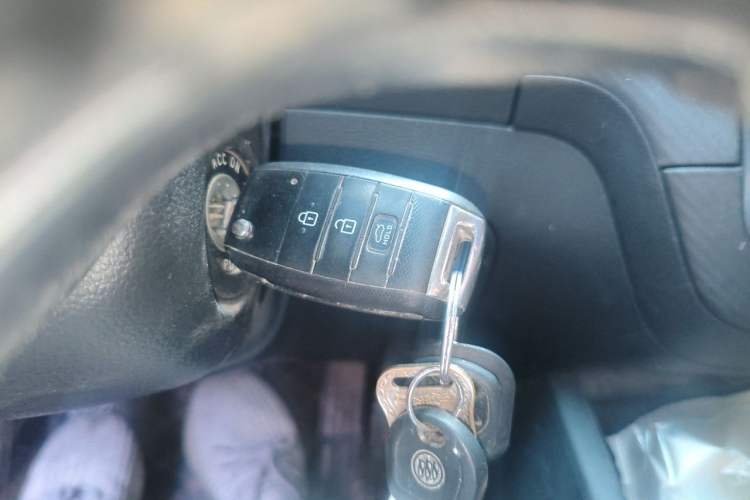 Used Kia K3 2015 1.6L Manual GL Vehicle Key