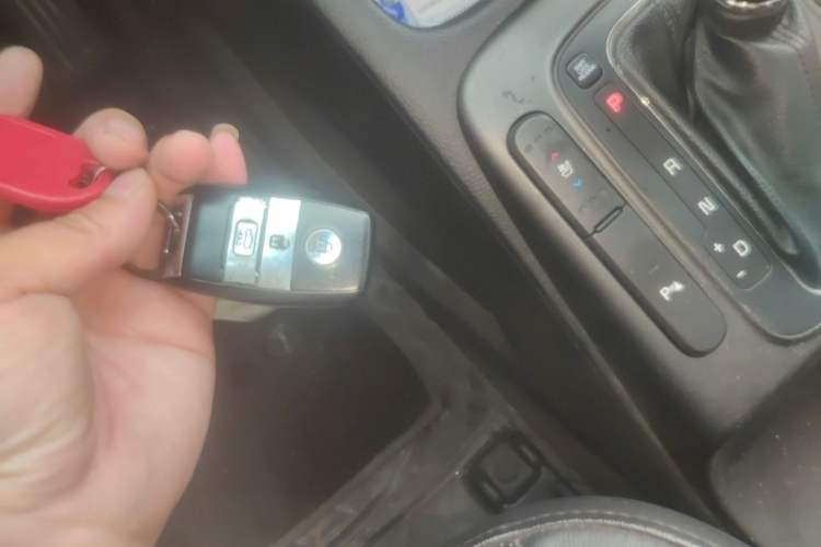 Used Kia K3 2015 1.6L Automatic GLS Vehicle Key