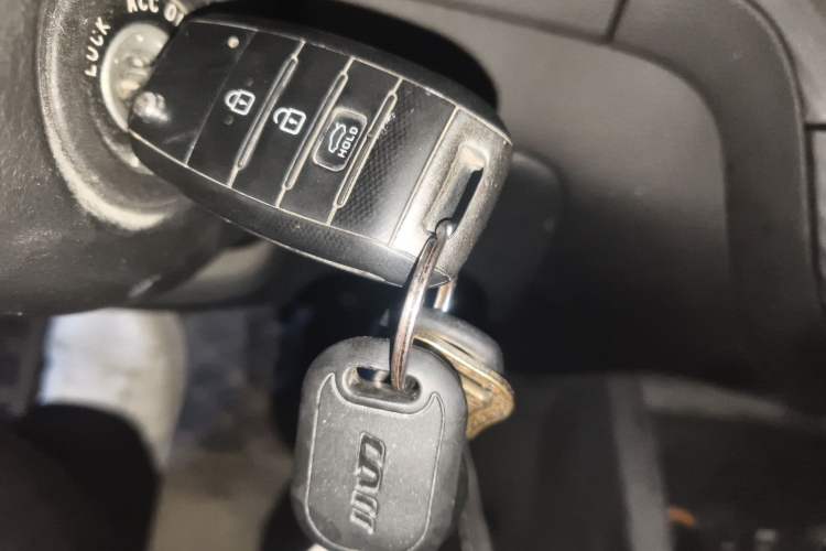 Used Kia K3 2015 1.6L Manual GL Vehicle Key