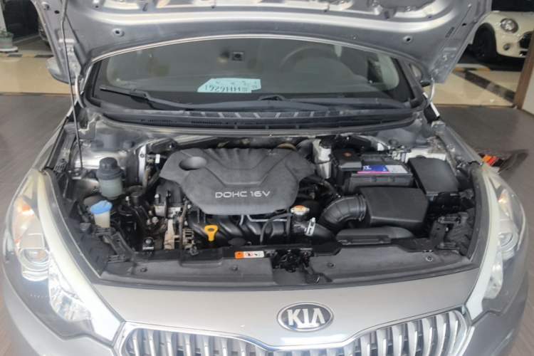 Used Kia K3 2015 1.6L Manual GL Engine Bay