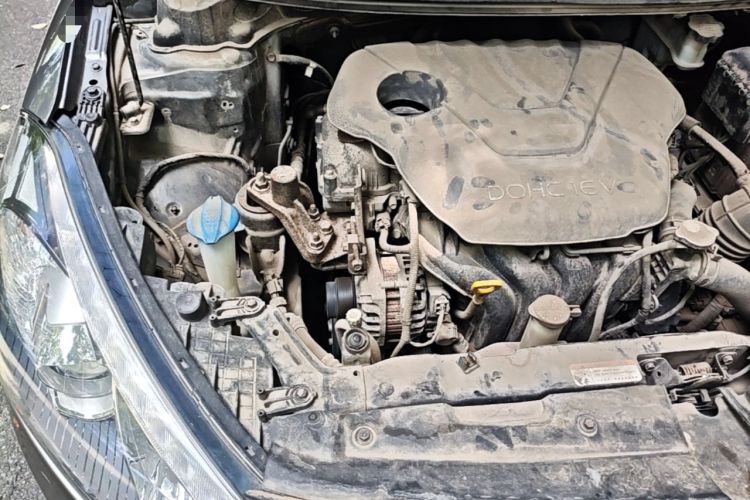 Used Kia K3 2015 1.6L Automatic GLS Engine Bay Right