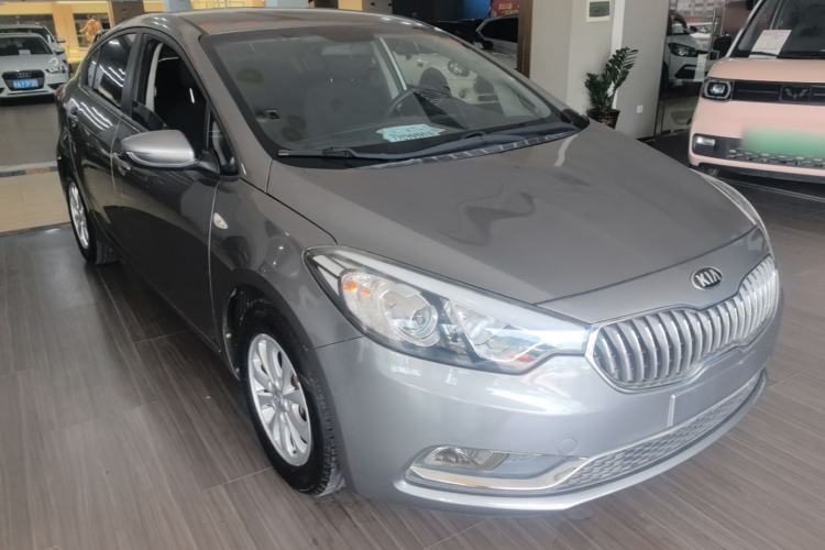 Used Kia K3 2015 1.6L Manual GL Front Right 45 Deg
