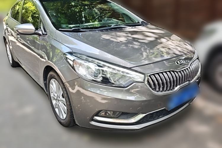 Used Kia K3 2015 1.6L Automatic GLS Front Right 45 Deg