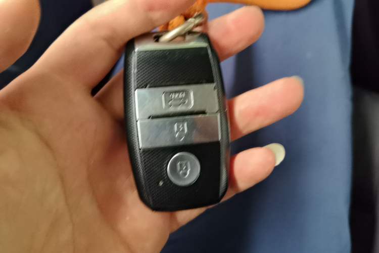 Used Kia K3 2015 1.6L Automatic GLS Interior 1