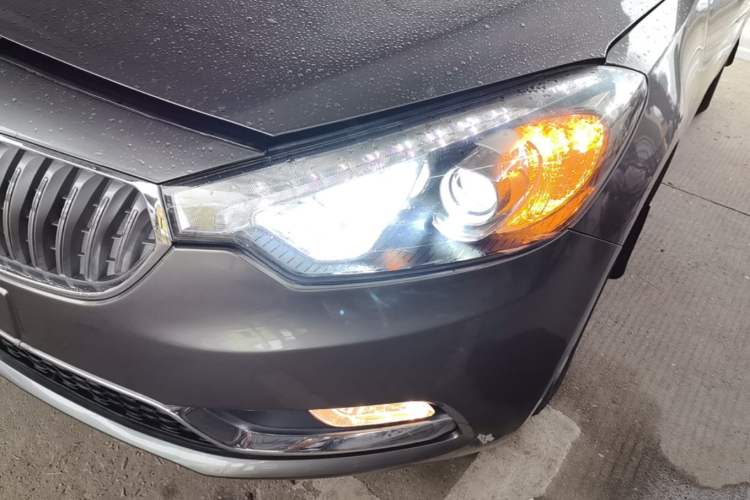 Used Kia K3 2015 1.6L Automatic GLS Left Front Headlight