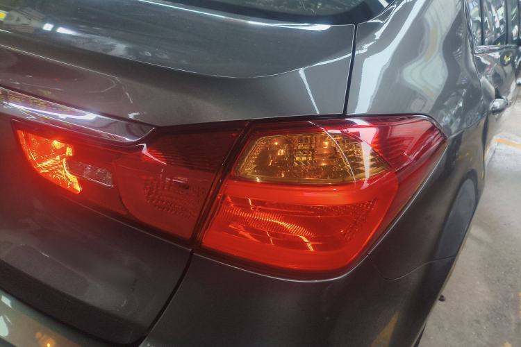 Used Kia K3 2015 1.6L Automatic DLX Right Rear Taillight