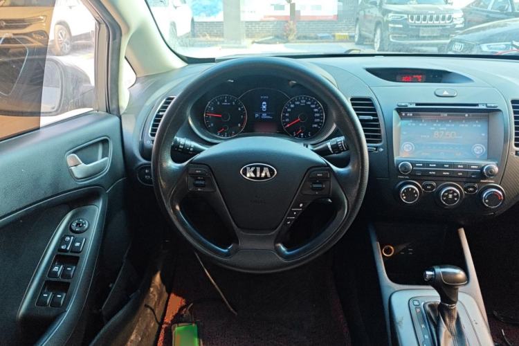 Used Kia K3 2015 1.6L Automatic GL Steering Wheel
