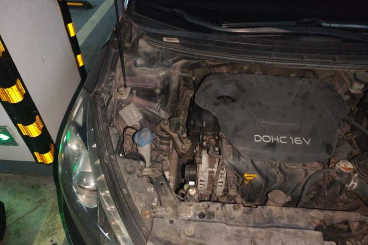Used Kia K3 2015 1.6L Automatic GLS Engine Bay Right