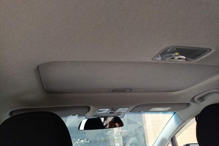 Used Kia K3 2015 1.6L Automatic GLS Headliner